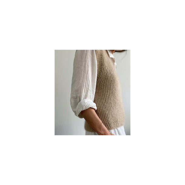 FRIDAY SLIPOVER V-NECK